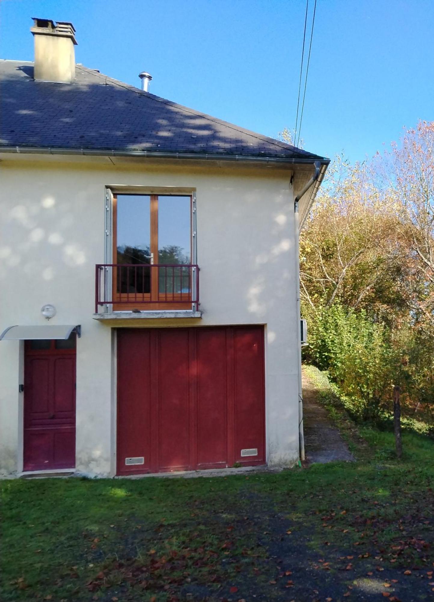Maisonette Next To Woodland *